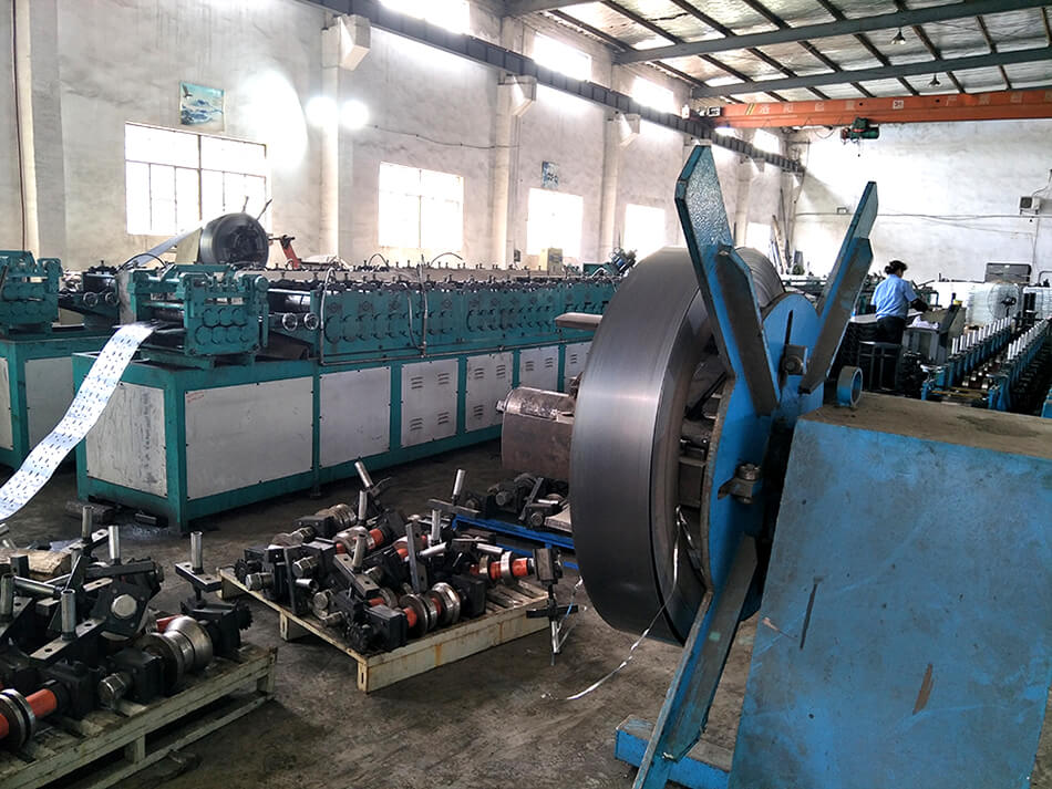 仓储货架精准制造